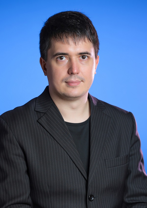 Власов Александр Юрьевич.